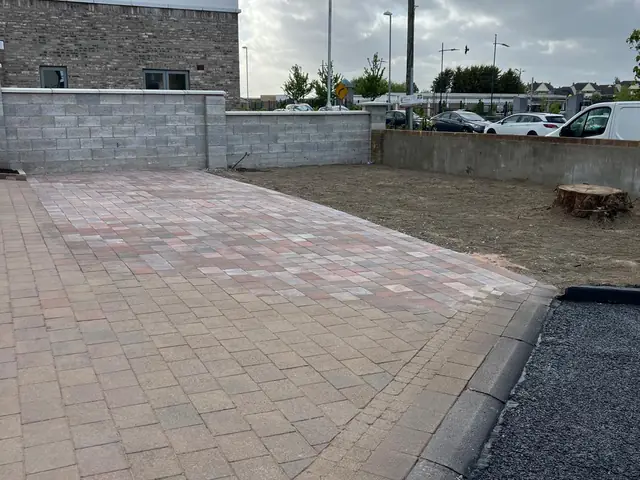 Paved Driveway Installation project by Blackthorne